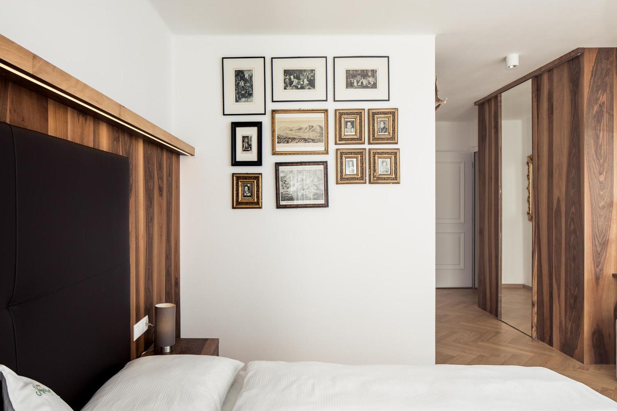 Romantik Hotel Jagdhof Caldaro Εξωτερικό φωτογραφία