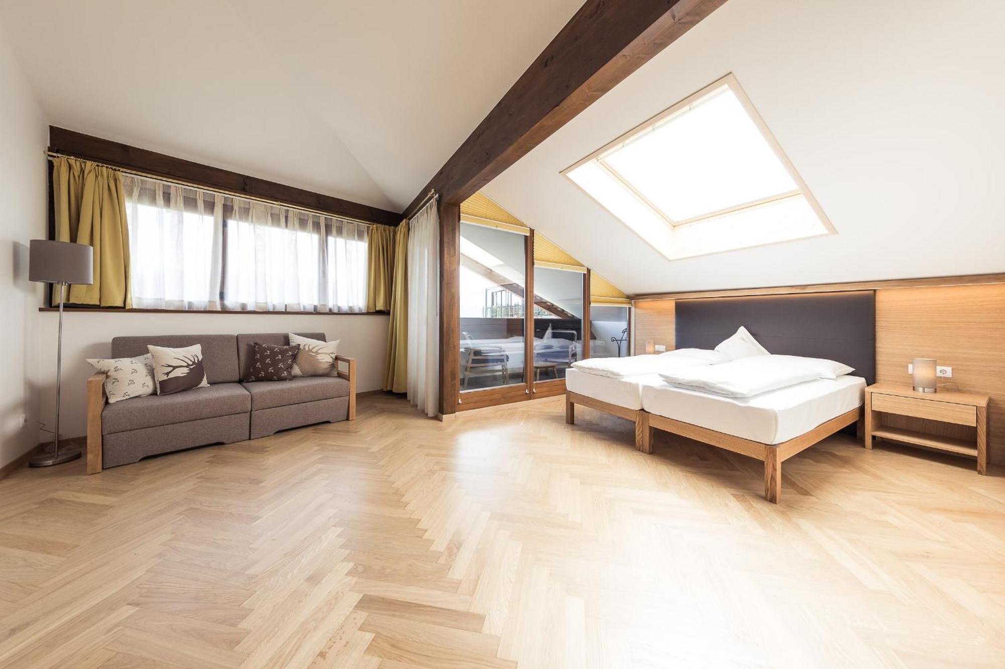 Romantik Hotel Jagdhof Caldaro Εξωτερικό φωτογραφία