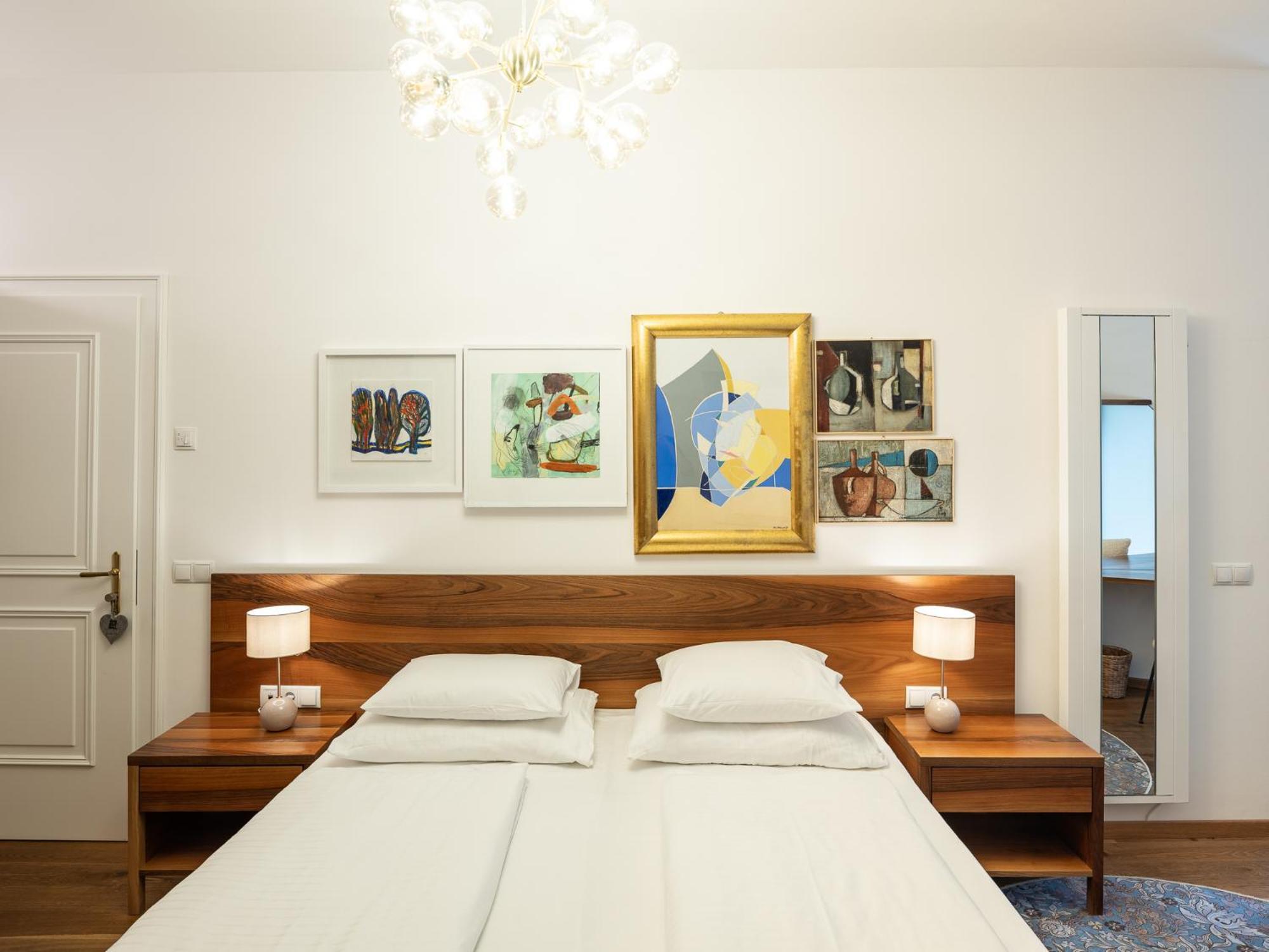 Romantik Hotel Jagdhof Caldaro Εξωτερικό φωτογραφία