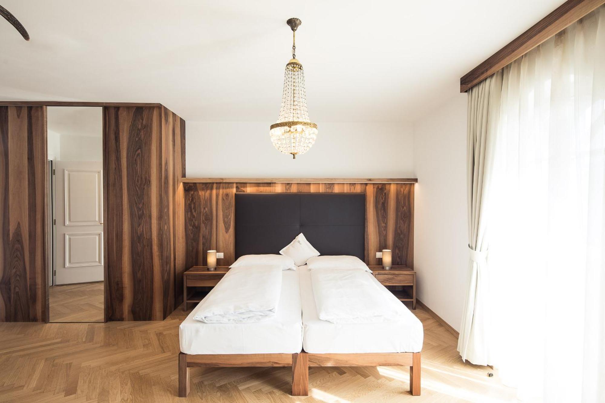 Romantik Hotel Jagdhof Caldaro Εξωτερικό φωτογραφία