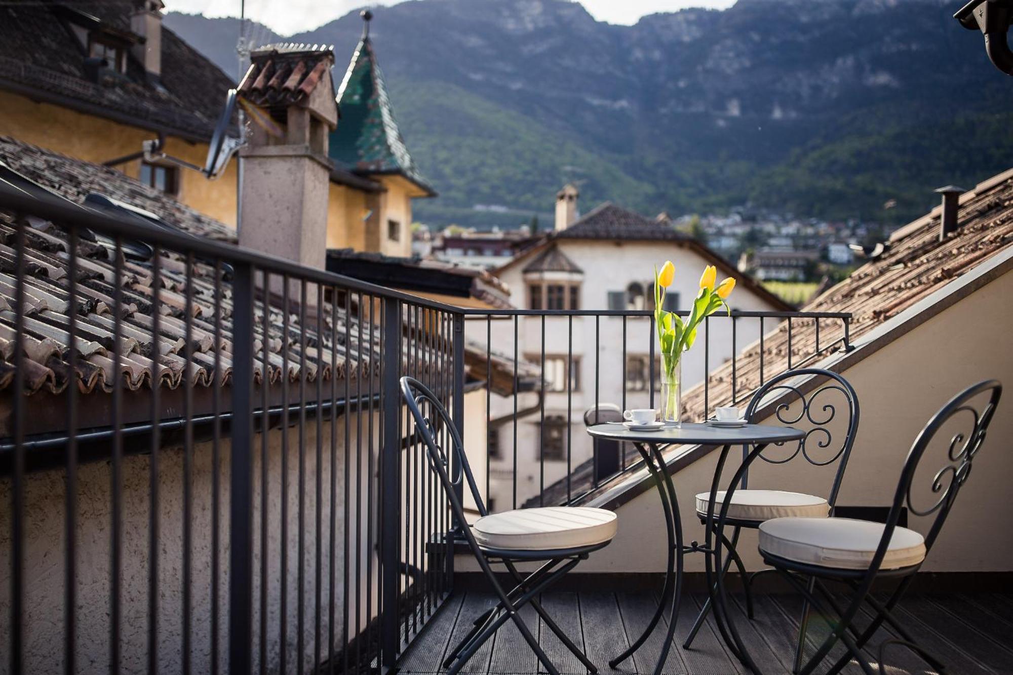 Romantik Hotel Jagdhof Caldaro Εξωτερικό φωτογραφία